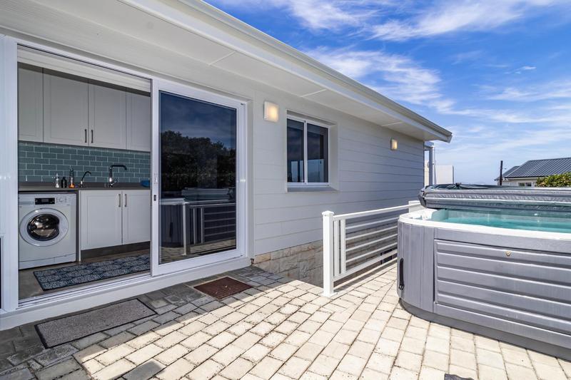 4 Bedroom Property for Sale in Sandbaai Western Cape